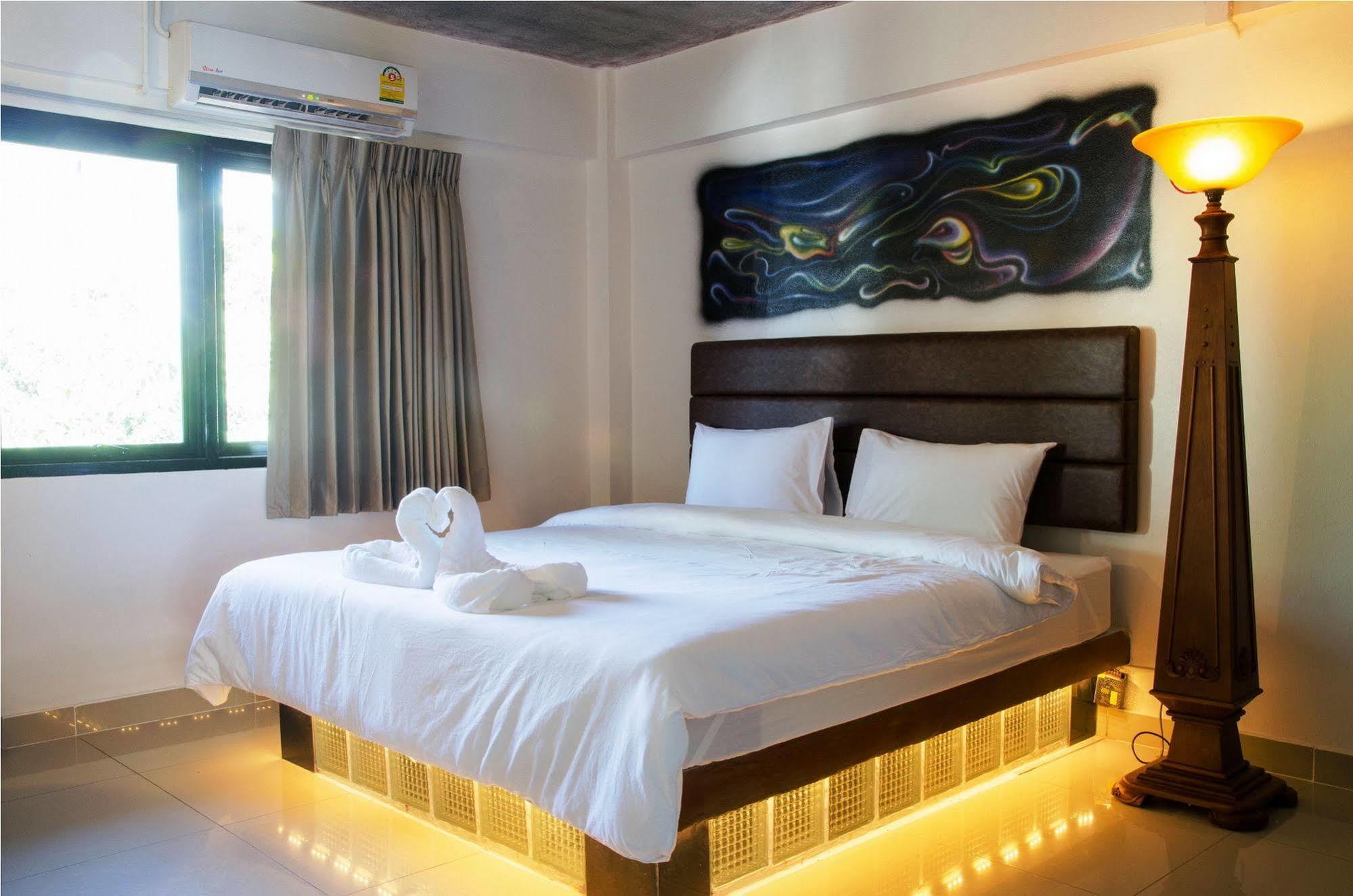 Khunsri Resort Art Boutique Hotel Pattaya Zewnętrze zdjęcie